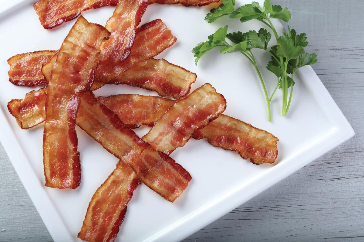 Gold Medal Single Sliced Bacon, 1418 Slices per Pound, 15 Pound Case